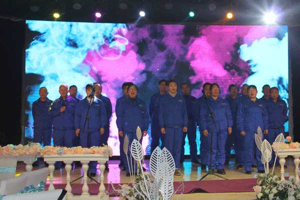 歌曲《眾人劃槳開(kāi)大船》 歌曲《眾人劃槳開(kāi)大船》